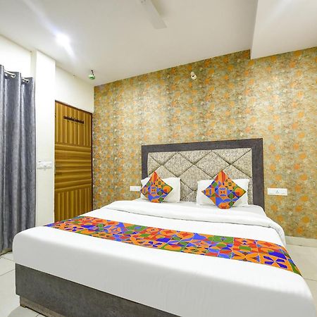 Fabhotel Green Valley Chandigarh Bagian luar foto