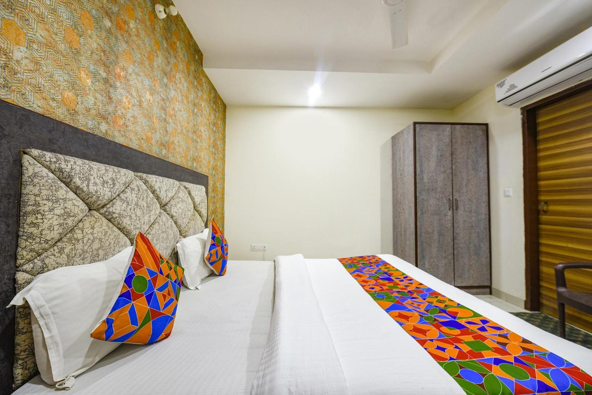 Fabhotel Green Valley Chandigarh Bagian luar foto
