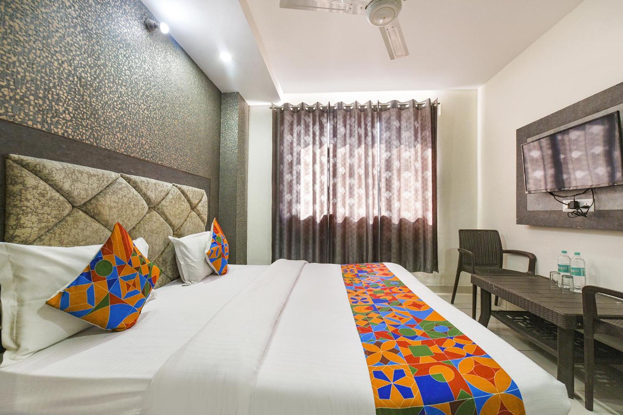 Fabhotel Green Valley Chandigarh Bagian luar foto