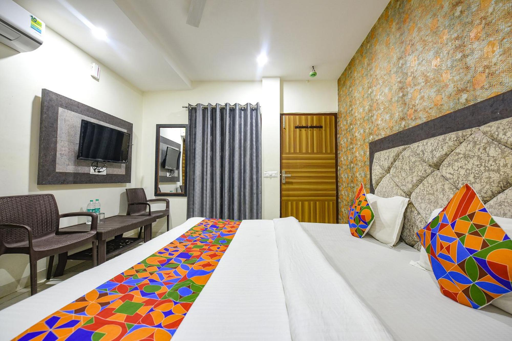 Fabhotel Green Valley Chandigarh Bagian luar foto